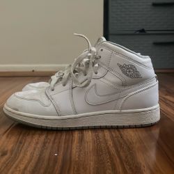 All White Jordan 1 