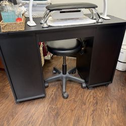 Manicure Table 