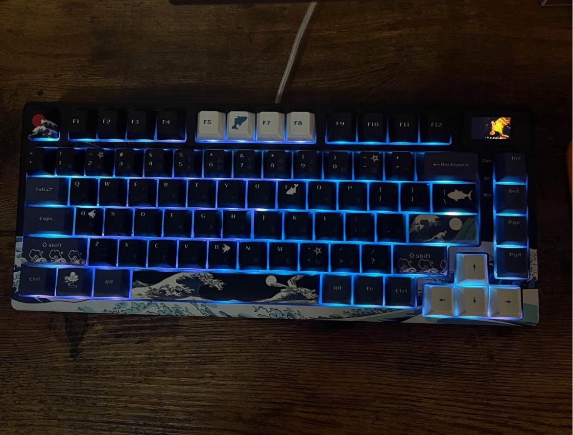 75% keyboard with screen
