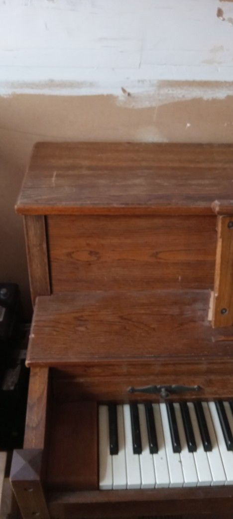 Baldwin Piano