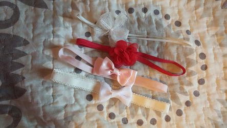 Baby bow's