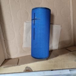 BOOM 3 WATERPROOF BLUETOOTH SPEAKER 