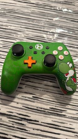 Nintendo Switch PowerA Yoshi Art Controller…