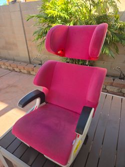 Clek Oobr booster seat