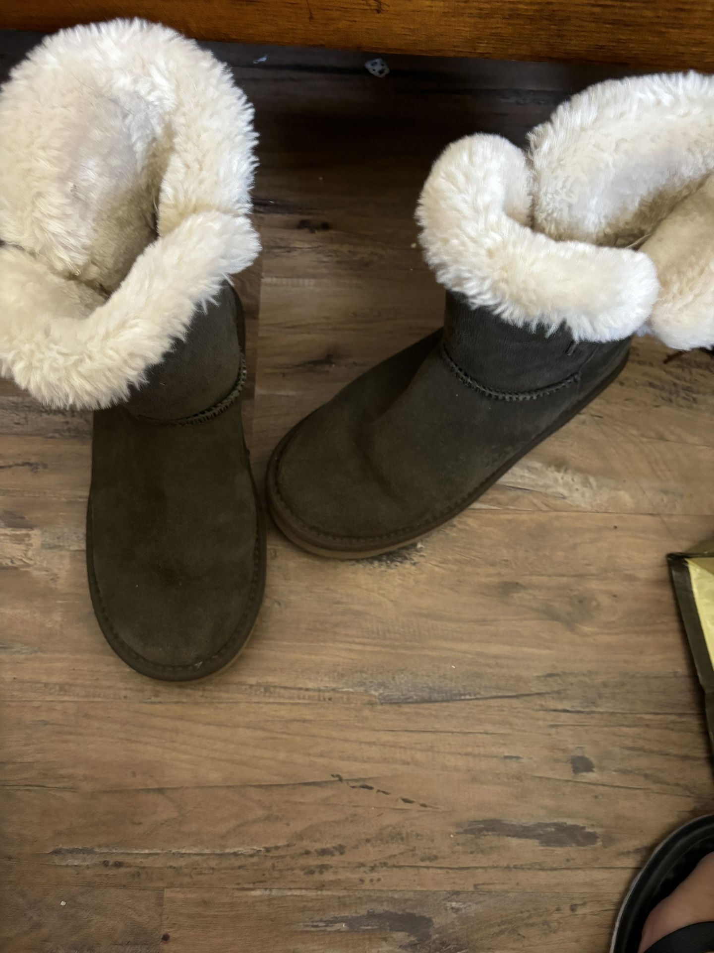 Green Winter Boots