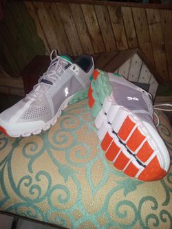 On CloudFlow Glacier Creek Running Shoes Size 11.5 Mens NEW