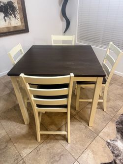 Kitchen table