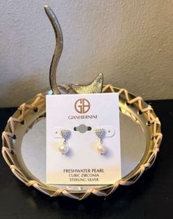 Giani Bernini  Freshwater Pearl (7-8mm) & Cubic Zirconia Heart Drop Earrings in Sterling Silver (Pick up🛒 In Bellevue) *Check out my Other Posts 🎁