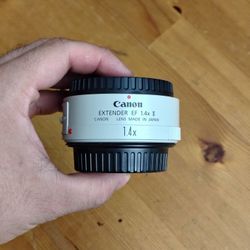 Canon EF 1.4x II Extender
