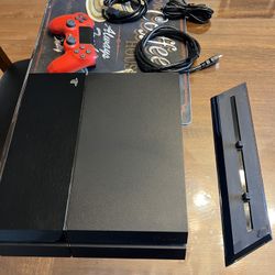 PS 4