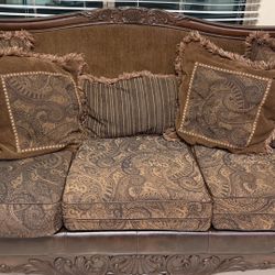 Elegant Brown 3-Seater Sofa with Paisley Cushions – Great Condition 