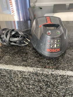 Bosch 8/12v charger