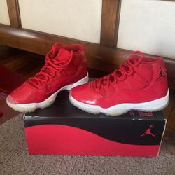 Air Jordan 11 Size 8.5