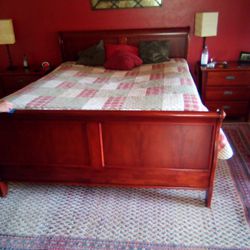 King Bed And 2 Nightstand Set With Lg.dresser
