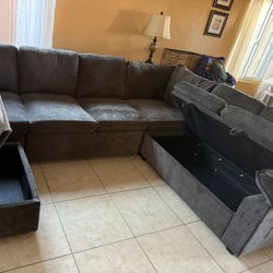 Sectional Couch 