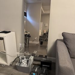 Lululemon Workout Mirror