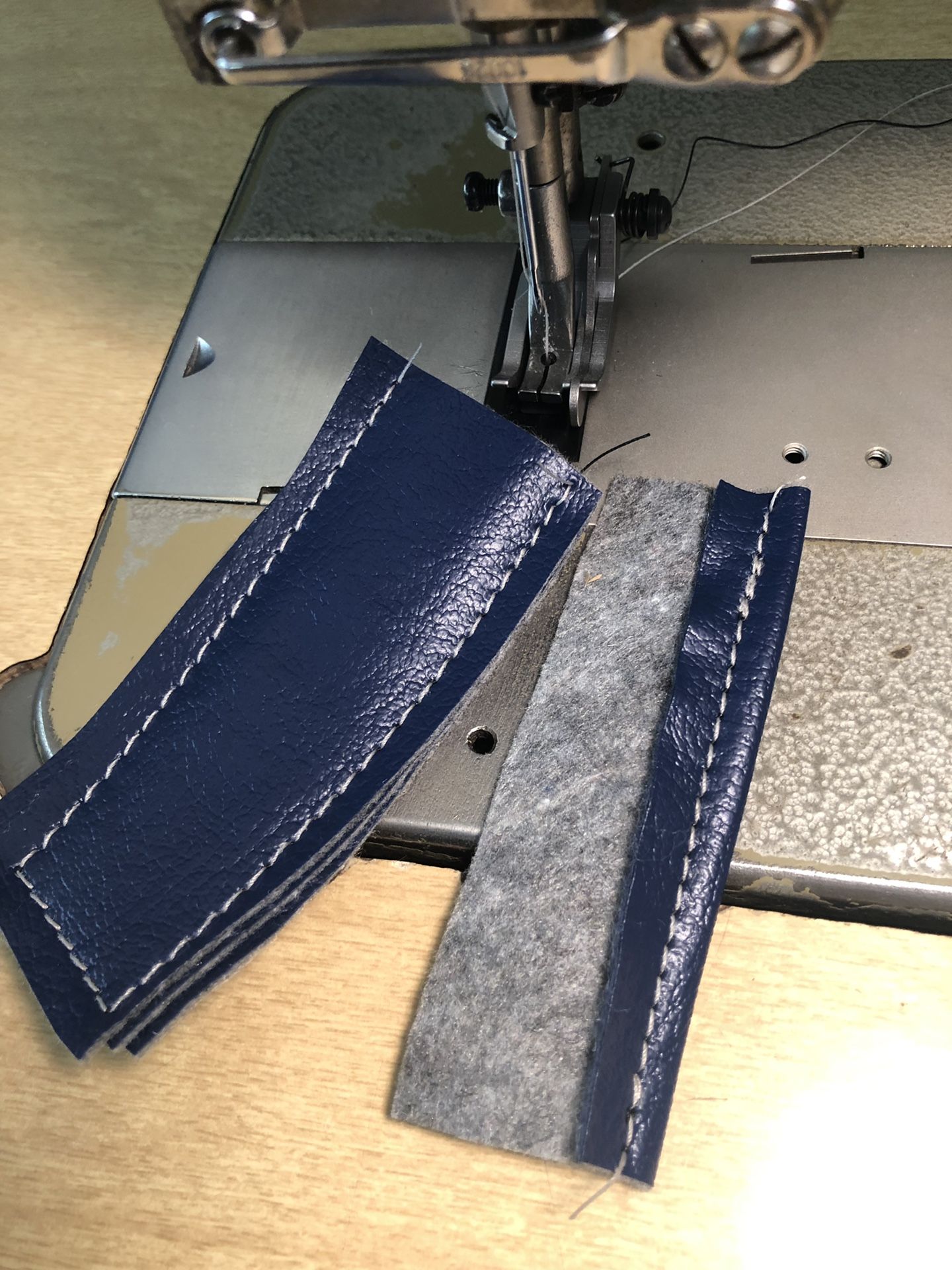 PFAFF 145 H3 Industrial Walking Foot Leather Upholstery Sewing Machine