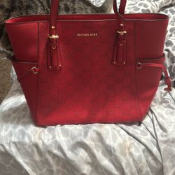 Michael Kors purse