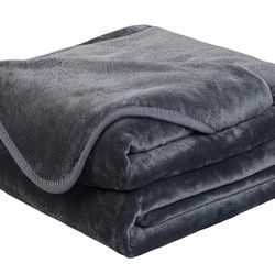EASELAND Soft Queen Size Blanket All Season Warm Microplush Lightweight Thermal Fleece Blankets for Couch Bed Sofa,90x90 Inches,Dark Gray