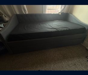 Twin size day bed