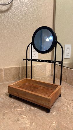 Jewelry organizer