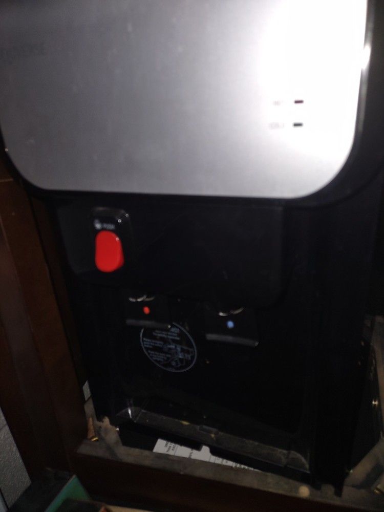 Aquverse Hot & Cold Water Dispenser