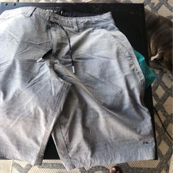 O’Neill Walking/swim Shorts Size 32