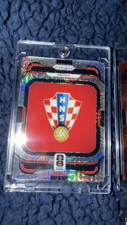 Croatia 2026 World Cup panini prizm team badge /25