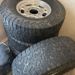 LT285/65R16 Wildpeak Tired XL