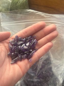 Amethyst Quartz gemstone tumbled polished chips