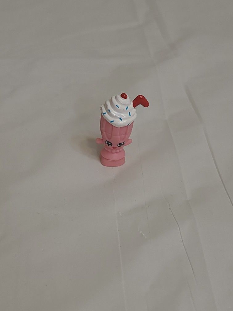 Mini Collectable Shopkins Millie Shake#1-0690 Released 2015-W/ original wrapping