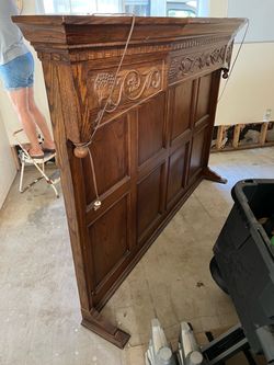 Woode bed head board King  FREE