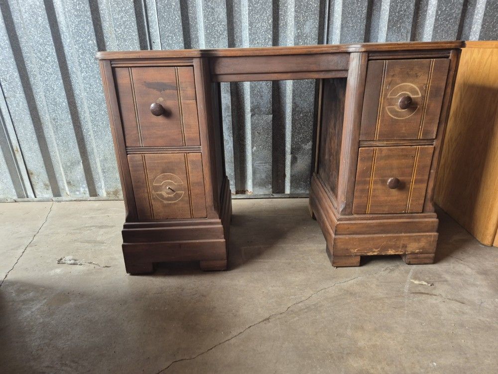 1970s VINTAGE WOODEN WRITING DESK