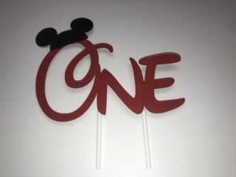 Cake topper