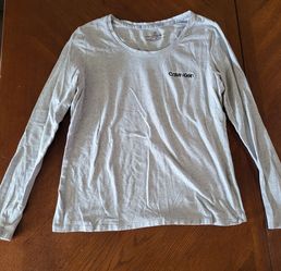 ✨ Calvin Klein Gray Long Sleeve Lounge Sleep Top – Women’s Size Large
