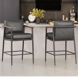 2 Counter Height Bar Stools