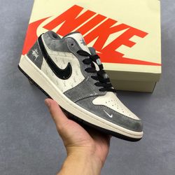 Air Jordan 1 Men’s Sneaker With Box New 