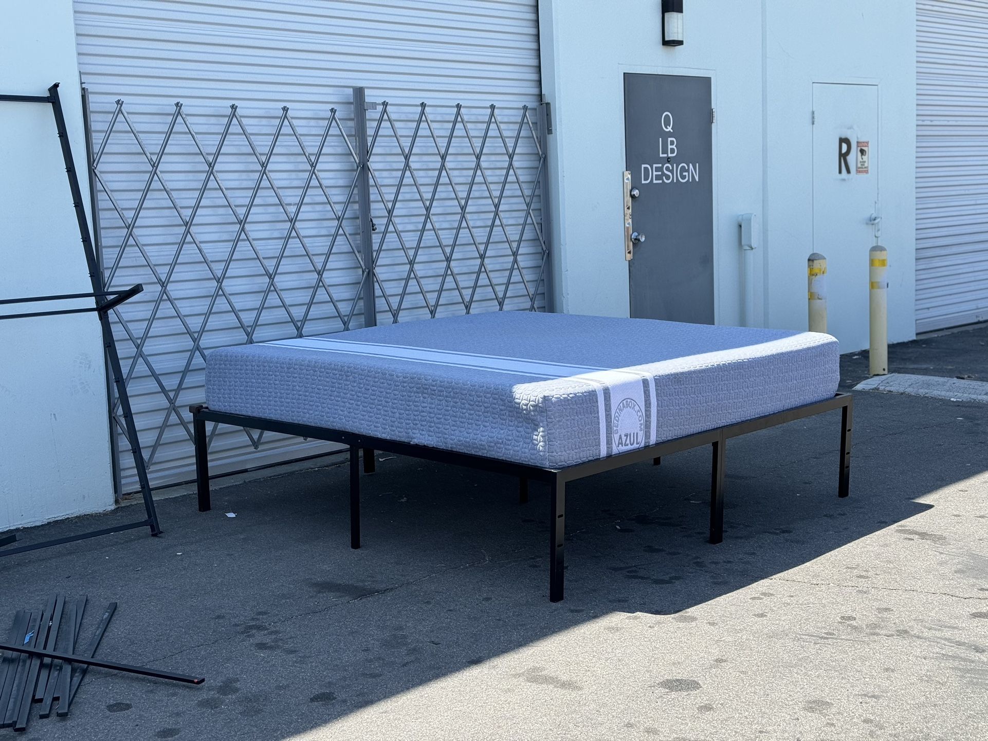 King Platform Bed $299