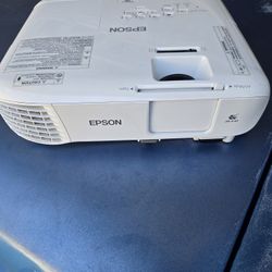 EPSON PROJECTOR