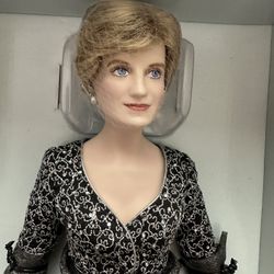 Franklin Mint Black Sequin Dress Diana Princess of Wales Porcelain Portrait Doll
