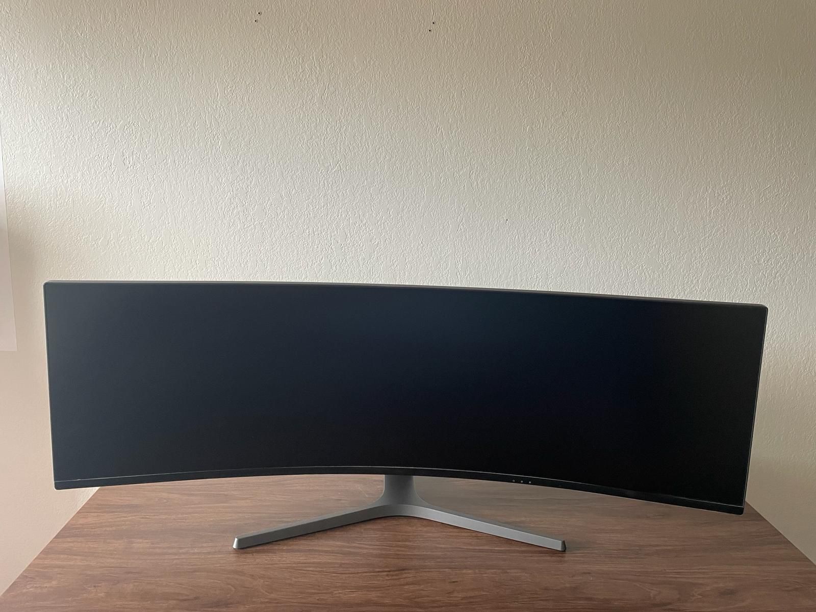 Samsung 49” Curved Monitor 