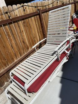 2 Lounge Chairs & Cushions 