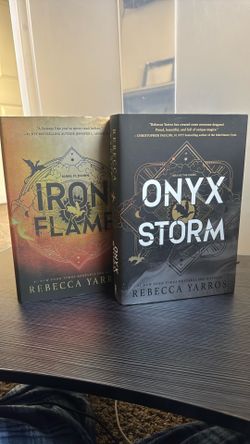 Iron Flame & Onyx Storm (Rebecca Yarros)