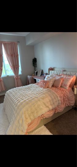 Full size Mattress and Full size Bedframe with Headboard