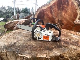STIHL 011AVT Chainsaw (16” Bar)