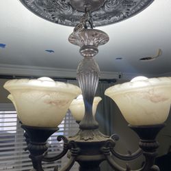 Lamp/chandelier 