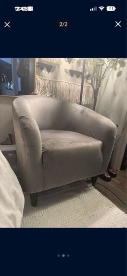 Accent chair