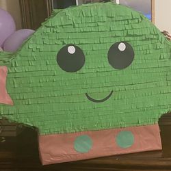 Baby Yoda Piñata
