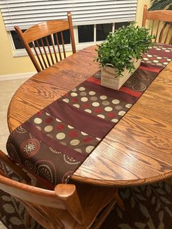 Oak table with leaf
