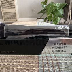 Il Makiage Foundation Brush 
